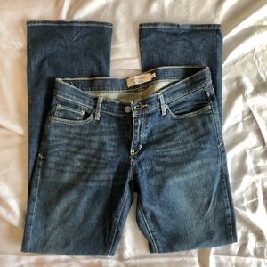 Abercrombie and Fitch Size 6 Straight Leg Jeans